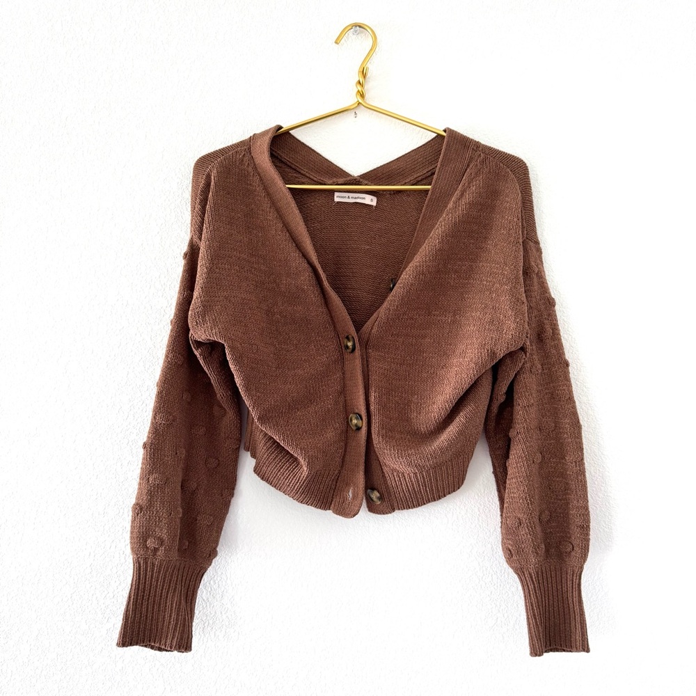 Moon & Madison Brown Cropped Cardigan Sweater